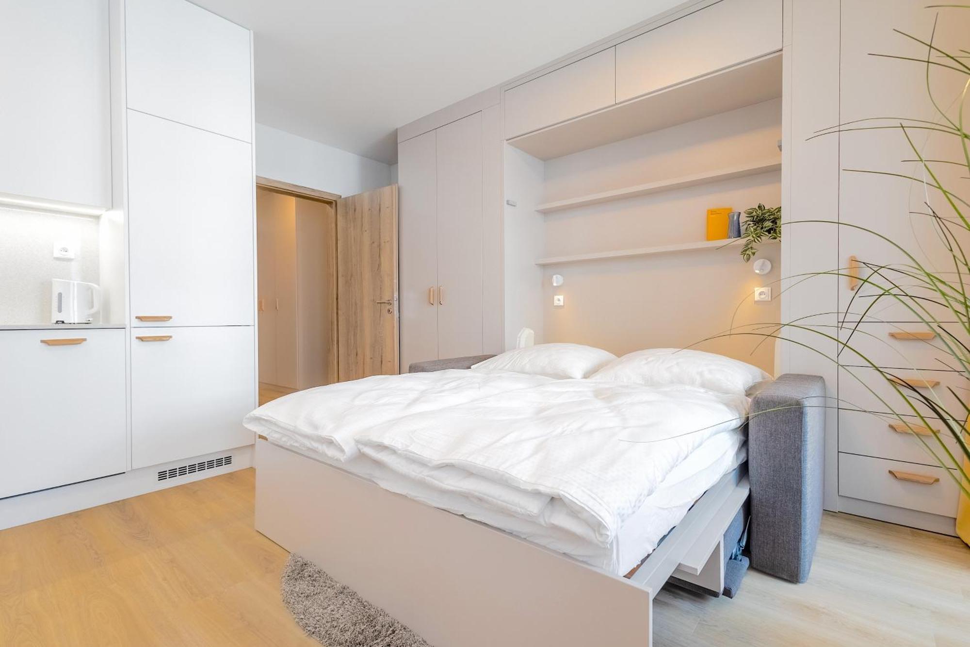 Yellow Apartment - Balcony, Free Parking, By Gravity Prague Exterior photo